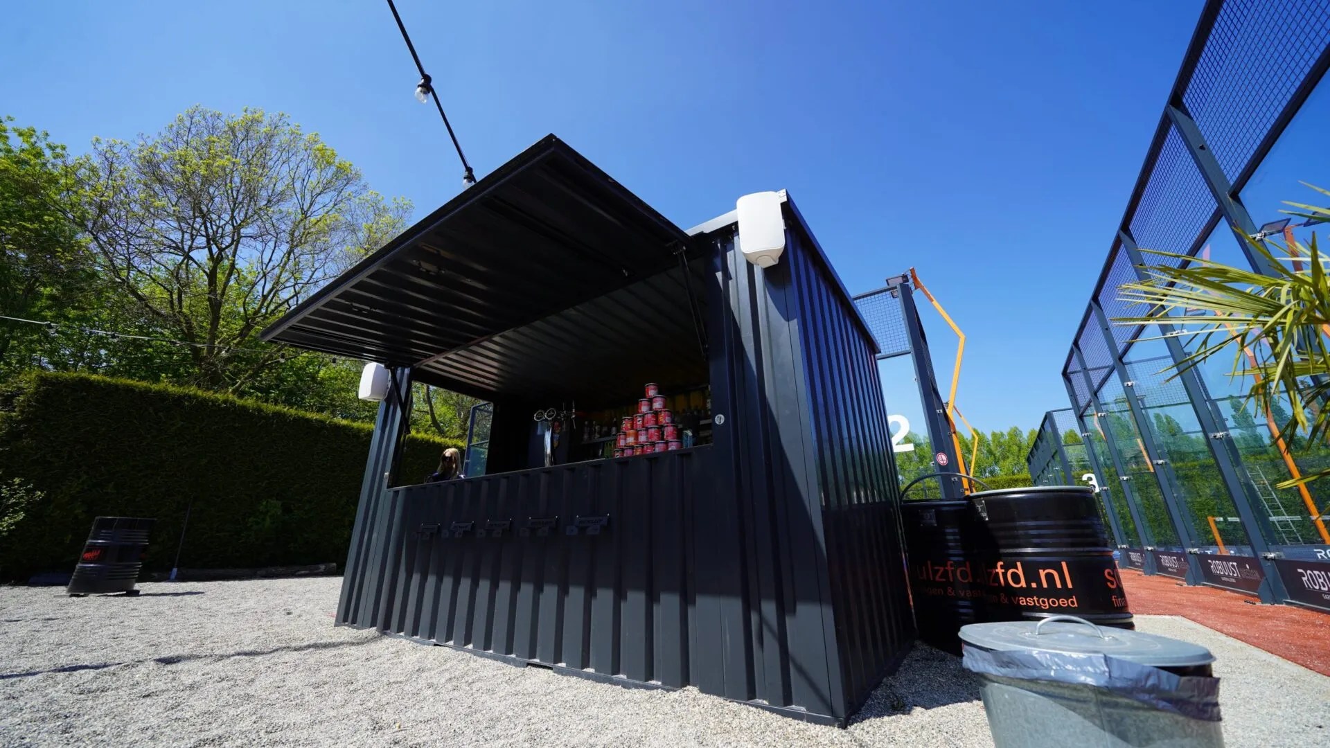 Shipping Container Bar 4×2 Meters Xl Black Ral 9005 - Image 5