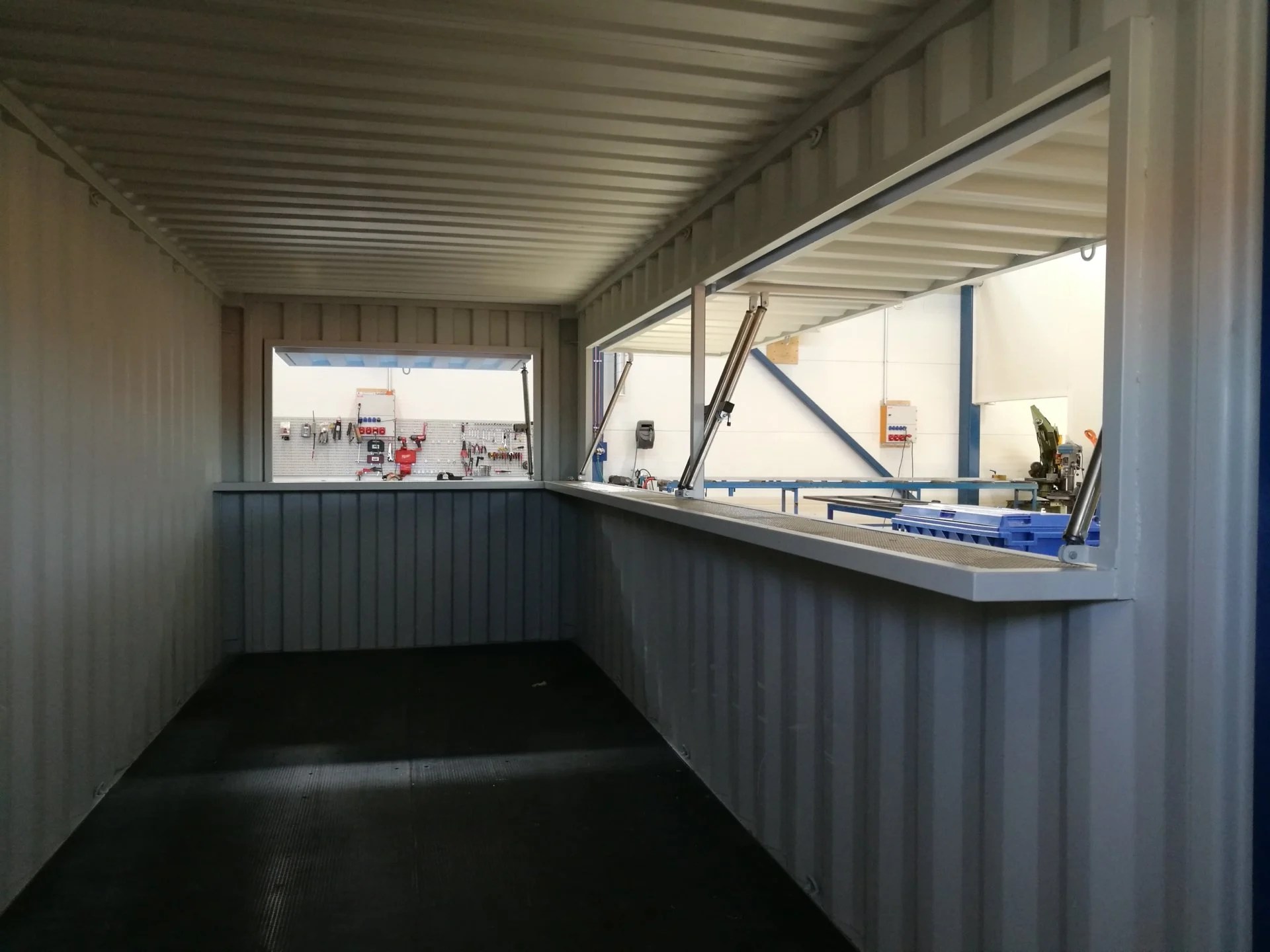 20′ Store Container with a roof terrace - Image 3
